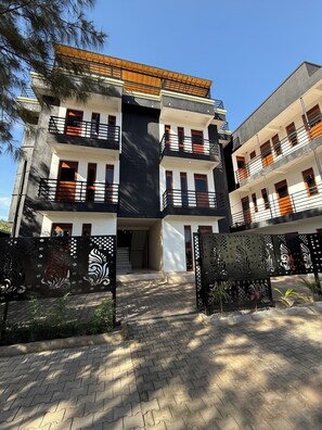 Suite Confort, balcón, vista a la ciudad | Exterior
