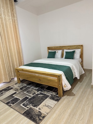Comfort Suite, Balcony, City View | Desk, laptop workspace, free WiFi - Velora Sunset Valley Homes (Kampala)