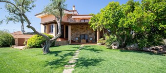 Holiday Home 'Sa Pintadera' with Private Terrace, Wi-Fi and Air Conditioning