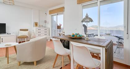 Apartment 'Suzanne' with Sea View, Wi-Fi, and Air Conditioning