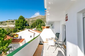 Property grounds - Apartment 'Suzanne' with Sea Views, Wi-Fi and Air Conditioning (Cómpeta)