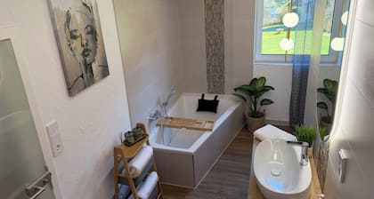 Family-friendly vacation home in the Vulkaneifel with 2 bathrooms and dream kitchen