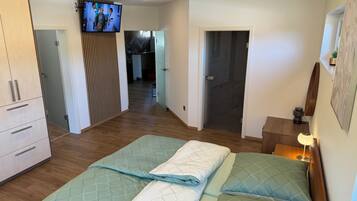 2 chambres, fer et planche Ă repasser, Wi-Fi gratuit, draps fournis