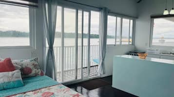 Bungalow Classic, balcone, vista mare | Una cassaforte in camera, Wi-Fi gratuito