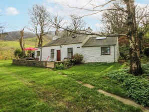Exterior - Llwyn Y Brig Isaf (Caernarfon)