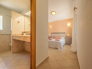 3 habitaciones, wifi y ropa de cama 