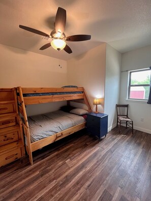 2 habitaciones y ropa de cama 