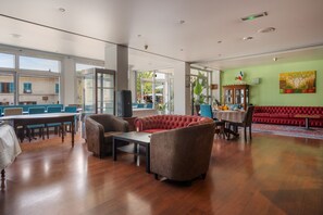 Dining - Twin Room Nº109 Clos des Monts Lyonnais (Bessenay)