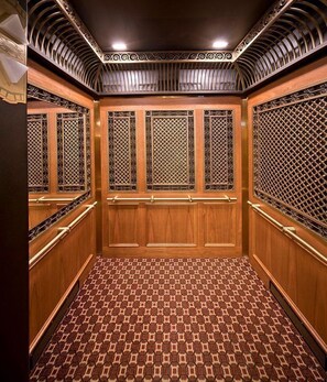 Interior - 1BR Queen Suite | Free Breakfast + Near Waterfront (Baltimore)