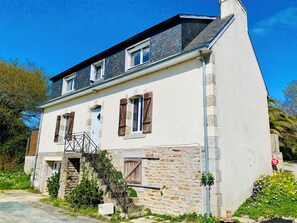 Exterior - Maison Kerest Ar Mor - In the heart of Concarneau, garden terrace & calm (Concarneau)