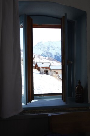 Interior - Pretty old house in Saint-Véran, in the heart of the village, large terrace (Saint-Véran)