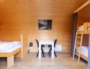 House | Dining - Zeeland Retreat for 4 Near Beach (Burgh-Haamstede)