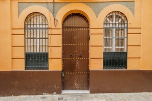 Exterior detail - Santa Cruz Monumental – Historic Center – WiFi / AC (Sevilla)