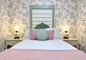 2 bedrooms, iron/ironing board, WiFi, bed sheets - Mon Sherri - The Cottage (Loxley)