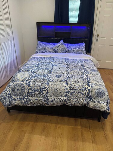 Private suite in Homestead