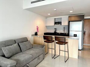Living area - ¡New in Santa Lucía! 4 guests, GYM, Pool, Parking (Monterrey)
