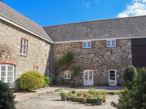 Exterior - Chantry (Kingsbridge)