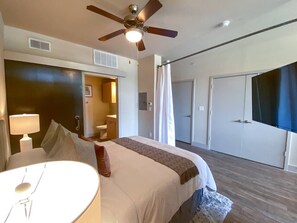 1 bedroom, desk, iron/ironing board, free WiFi