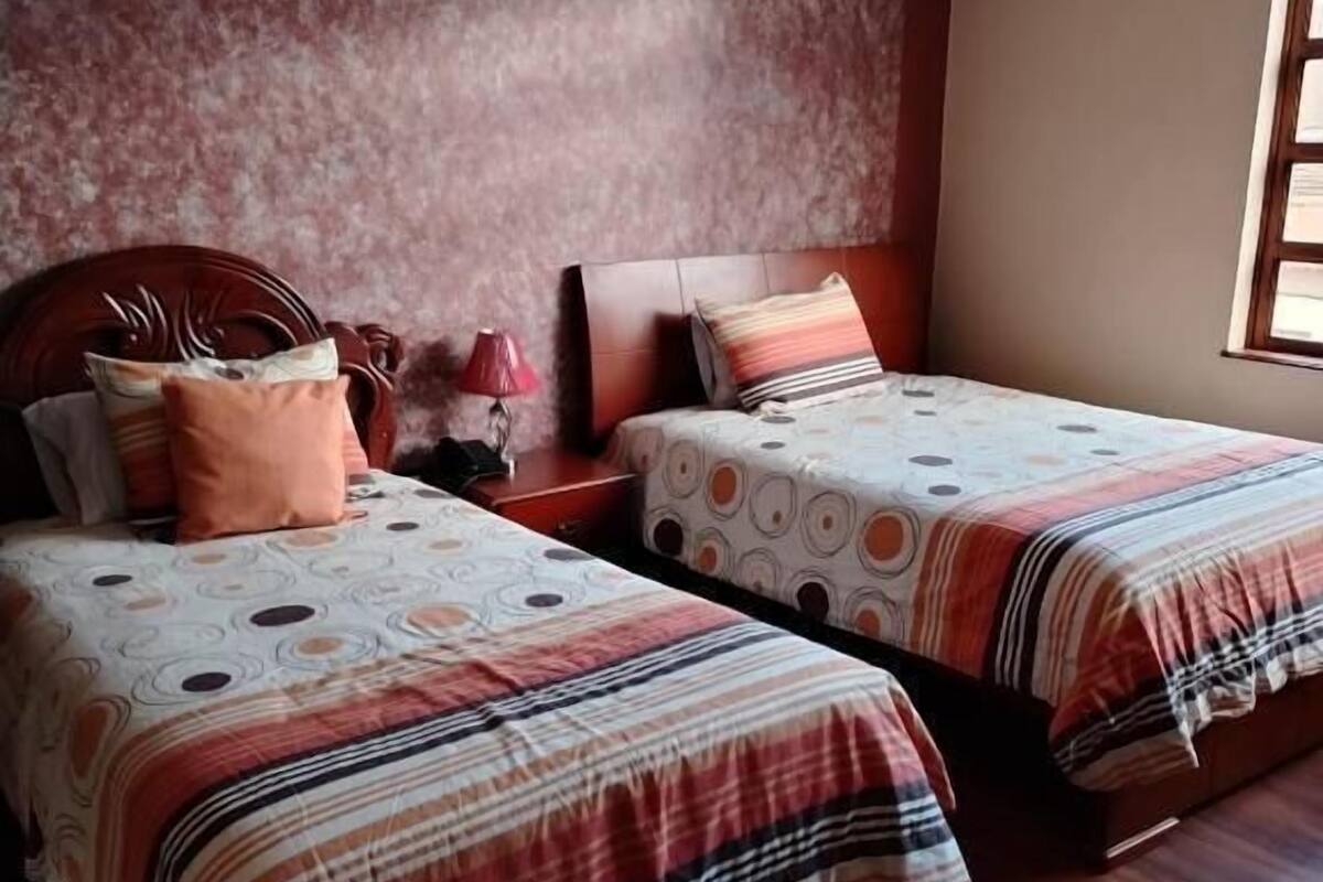 Habitación cuádruple estándar, patio, vista al patio