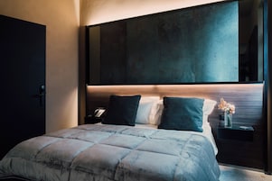 Minibar, in-room safe, desk, soundproofing