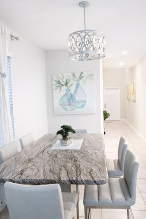 Dining - Spacious 5-bedroom, 2.5 bath house in fabulous Wimauma/Riverview neighborhood (Wimauma)