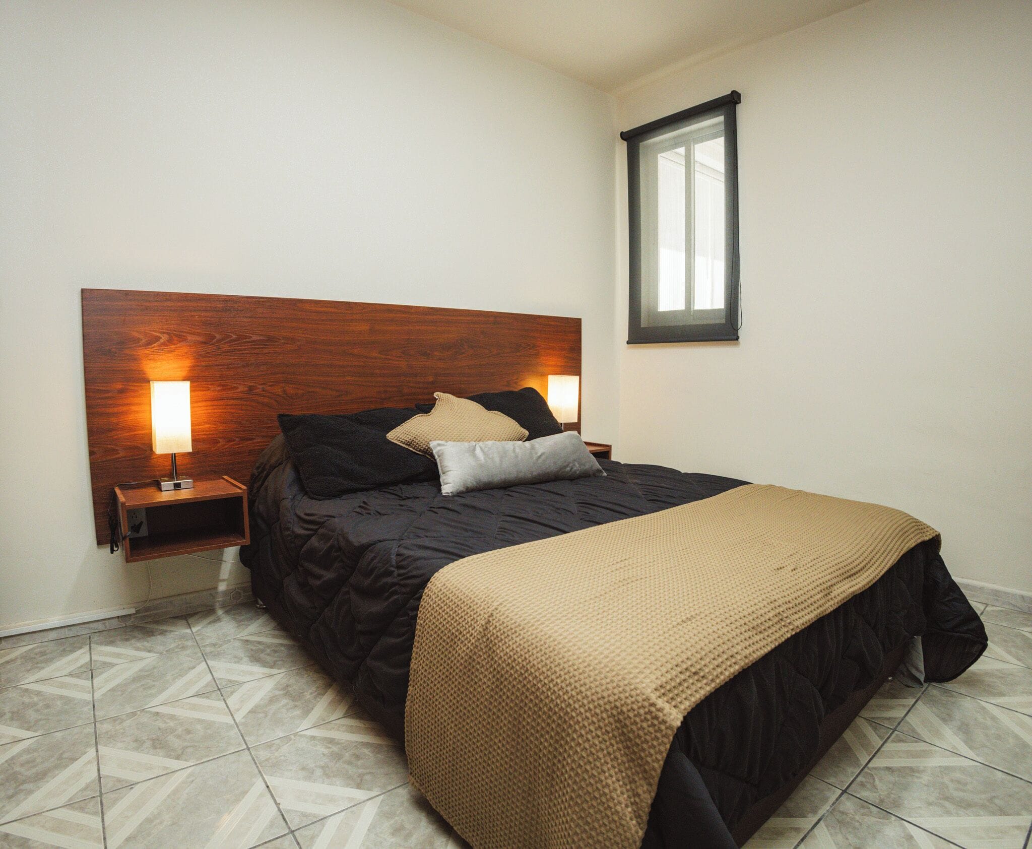1 bedroom, iron/ironing board, internet, bed sheets