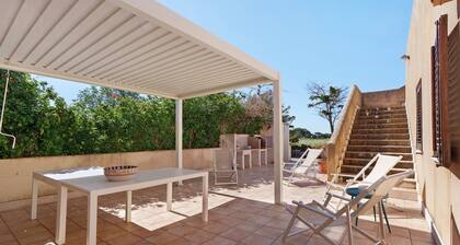 Villa 'Diego' with Sea View, Wi-Fi and Air Conditioning