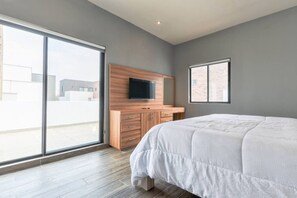 3 chambres, bureau, fer et planche à repasser, Wi-Fi