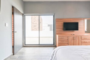 3 chambres, bureau, fer et planche à repasser, Wi-Fi