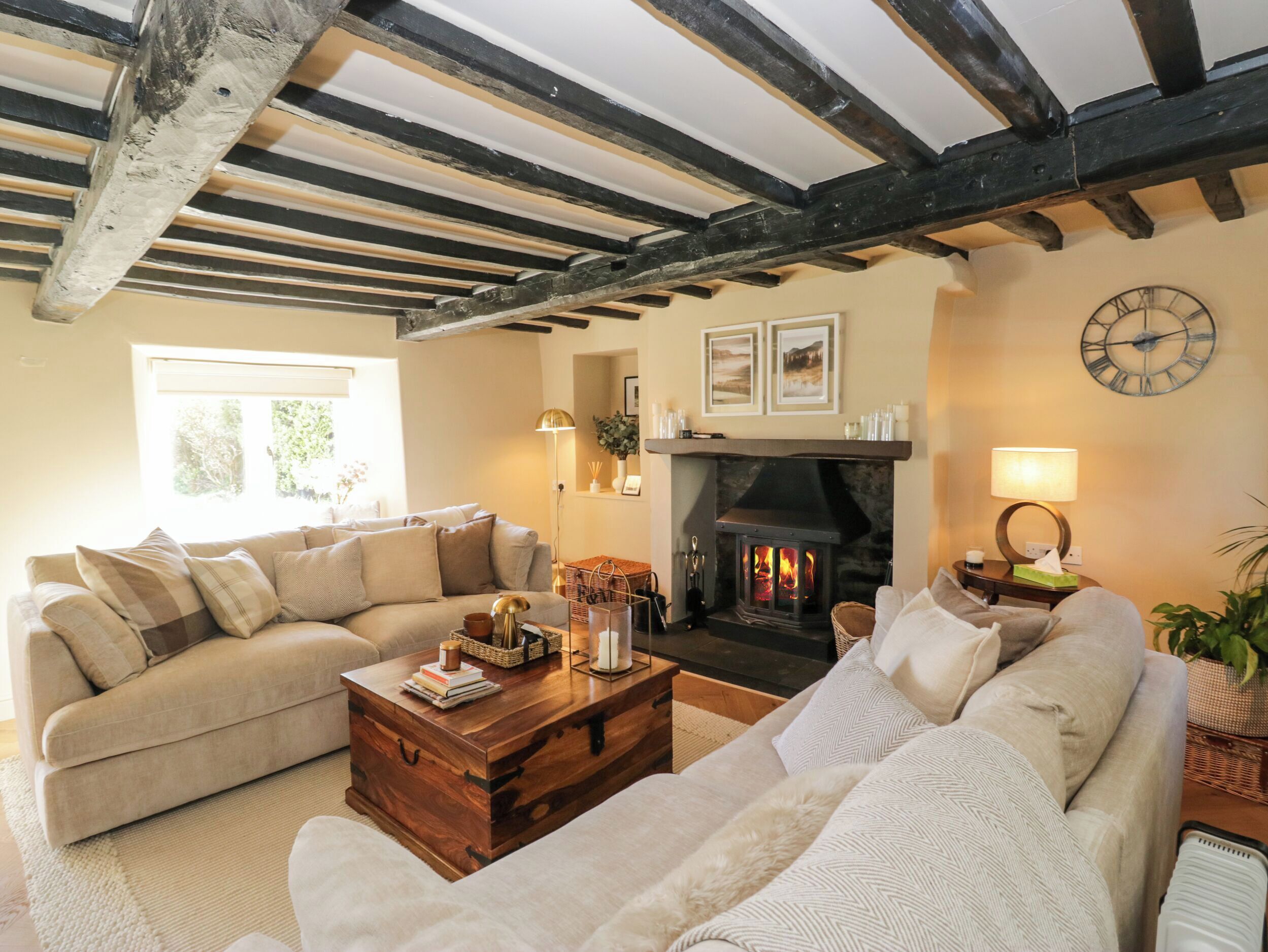 Cottage | Living area