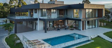 シャレー | 外観