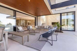 Chalet | Interior - Mansão de Luxo a 35 minutos de SP (Araçariguama)