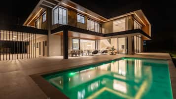 Piscina externa