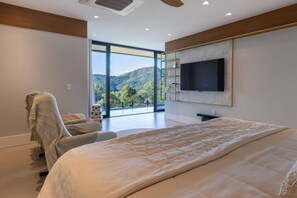 Chalet | Free WiFi - Mansão de Luxo a 35 minutos de SP (Araçariguama)