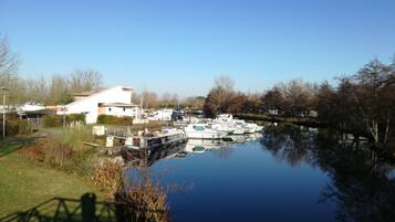 Marina/club náutico