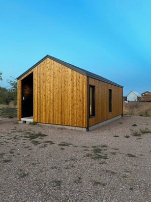 Exterior - Armando Rempel (Cuauhtemoc)