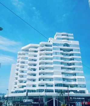 Exterior - Acapulco Costera, Zona Dorada 300 m from the sea 🏖️🌊 (ACAPULCO DE JUÁREZ)