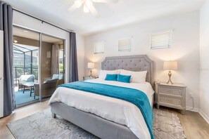 5 bedrooms, iron/ironing board, travel cot, WiFi - Mins away from Theme Parks • Resort Access • Pool (Davenport)