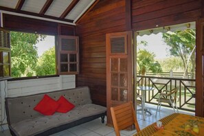 Outdoor dining - Vrbo Property (Anse-Bertrand)