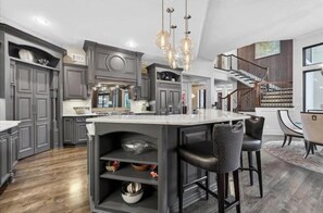 Interior - 10K SF KC Estate | Sport Court, Pool & Group Stay (Overland Park)