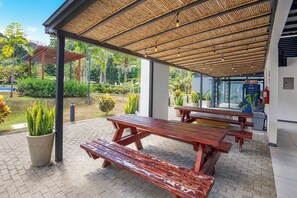 Outdoor dining - Tropical 2BR Oasis | Gated Community + Fast WiFi (Playa Herradura)