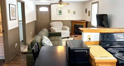 Lower 2-Bed Apartment @ Creamery Meadows Apt 1
