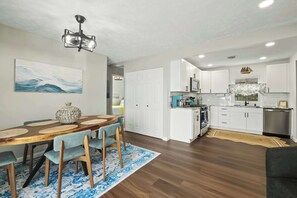 Dining - Lakefront | Grill | Bunk Beds | Sleeps 6 (Akron)