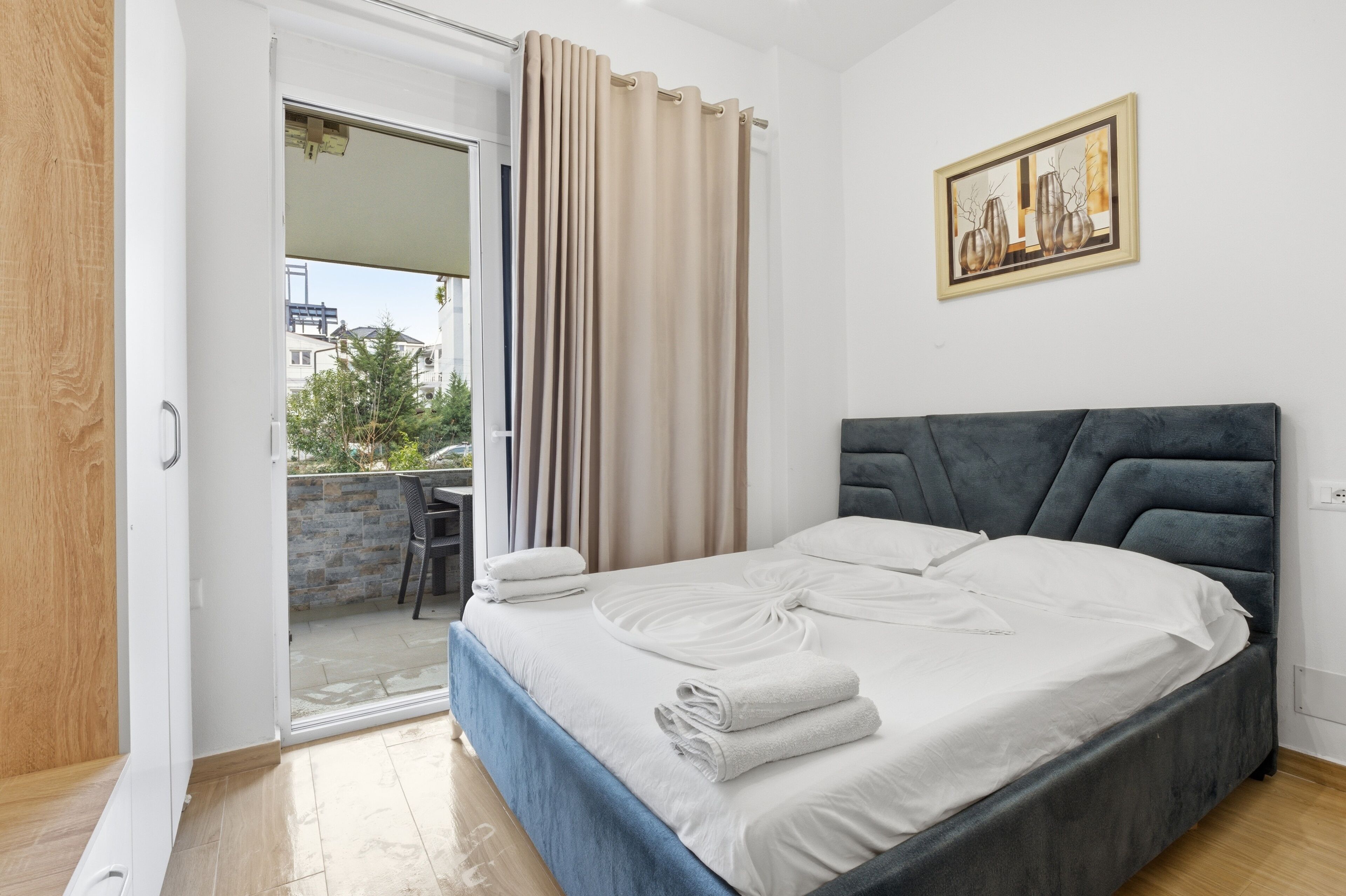 คอมฟอร์ทอพาร์ทเมนท์, ระเบียง