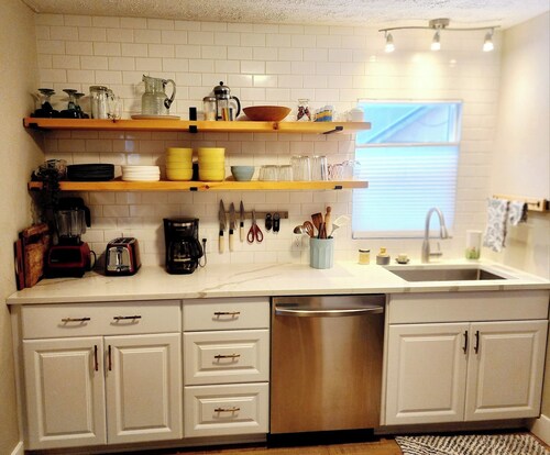 The Cozy Nook- Adorable 2 Bedroom Home