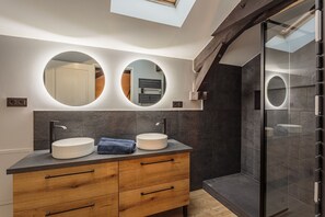 Hair dryer, towels - Domaine Le Pehau 8 - Avec piscine, jardin et terrasse (Osserain-Rivareyte)
