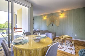 Dining - Brousse & Brise - Studio à deux pas de la mer (Arcachon)
