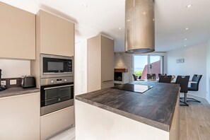 Fridge, microwave, oven, dishwasher - Canelli - Magnifique Vue Mer (Pietrosella)