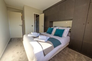 2 bedrooms, iron/ironing board, free WiFi, bed sheets - Le Duplex Plage - 2 ch, terrasse vue lac (Veyrier-du-Lac)