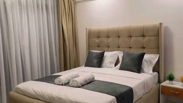 Deluxe Apartment, City View